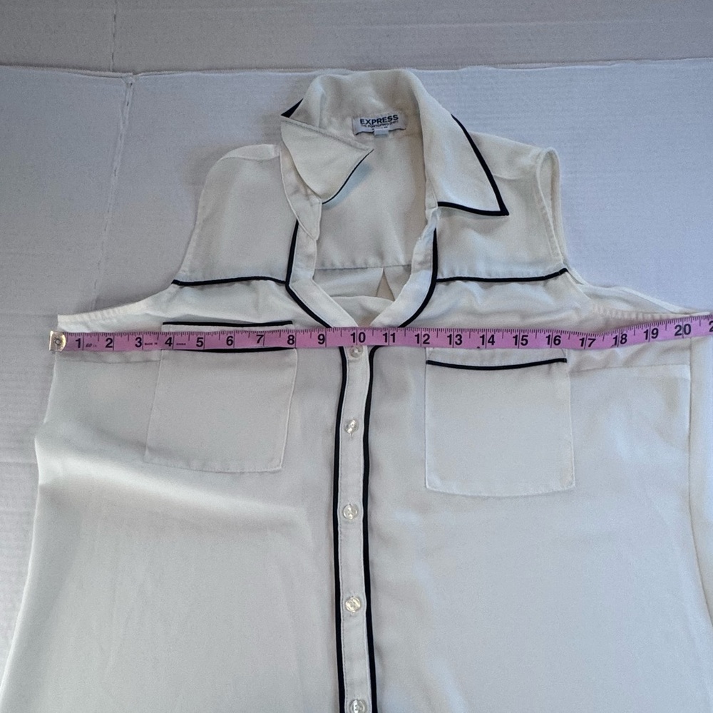 Express Portofino Sleeveless Blouse Black Piping White Button Front Top M - Picture 8 of 10